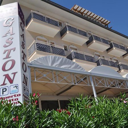 Hotel Gaston Римини Екстериор снимка