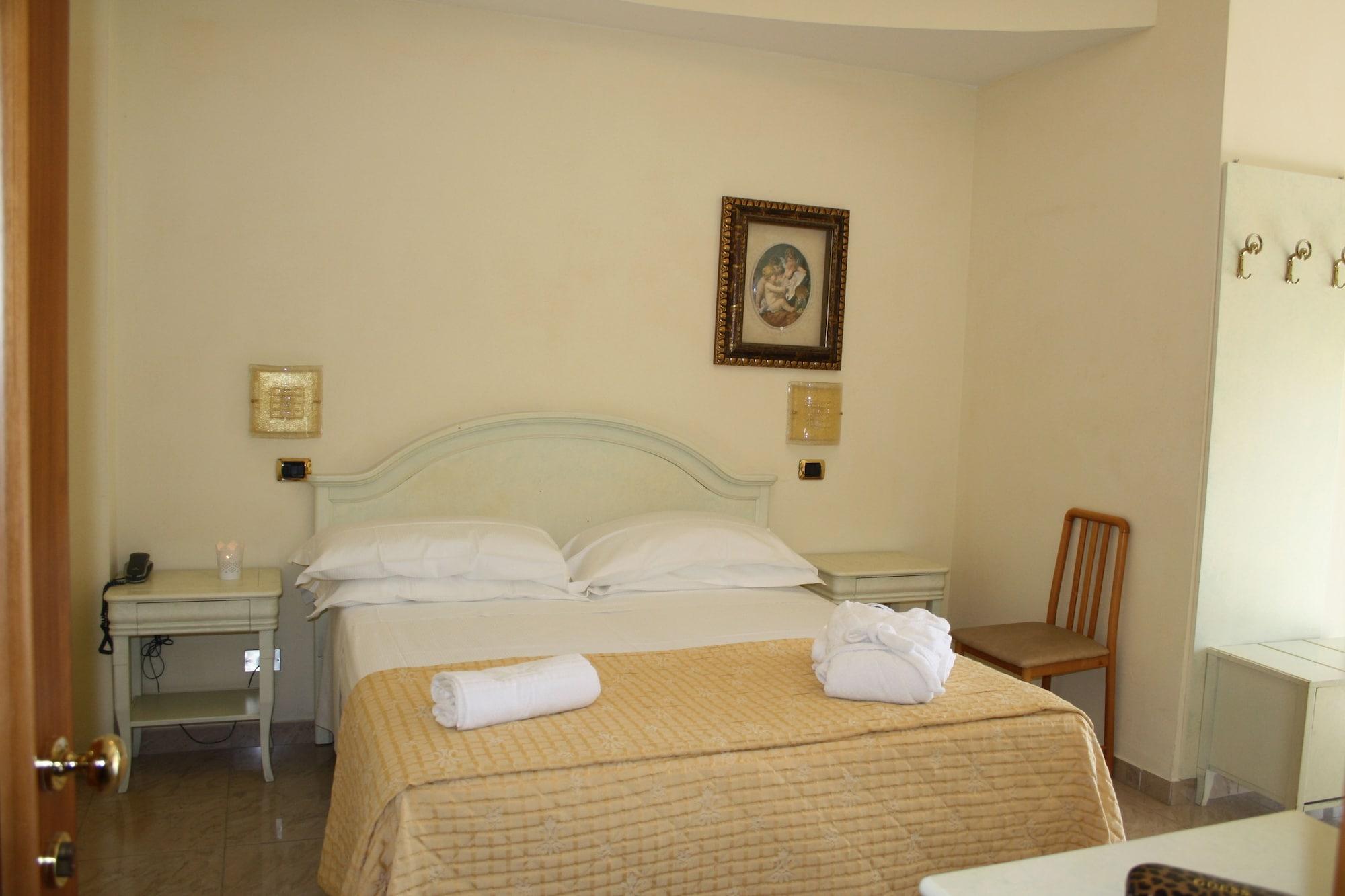 Hotel Gaston Римини Екстериор снимка