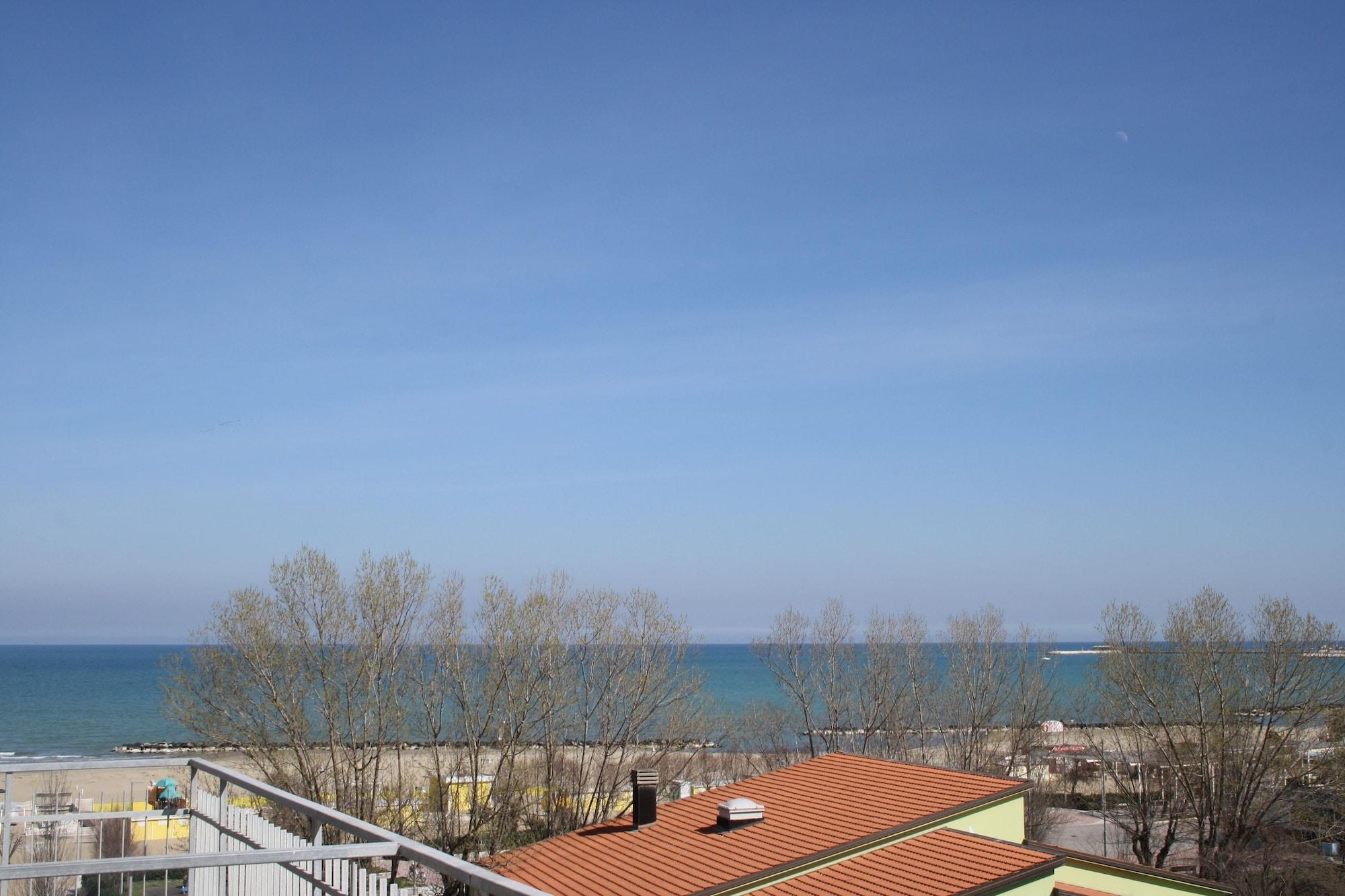 Hotel Gaston Римини Екстериор снимка