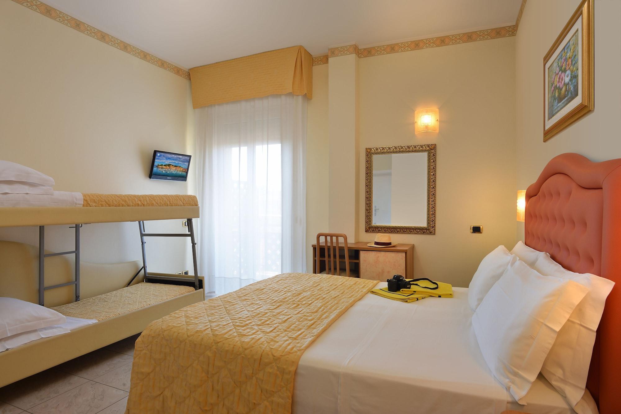 Hotel Gaston Римини Екстериор снимка